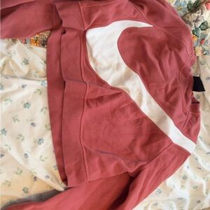 Nike Women's Crew Neck Sweater crop - Rose and White